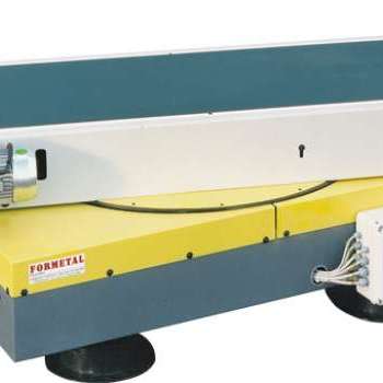 Turning belt conveyor